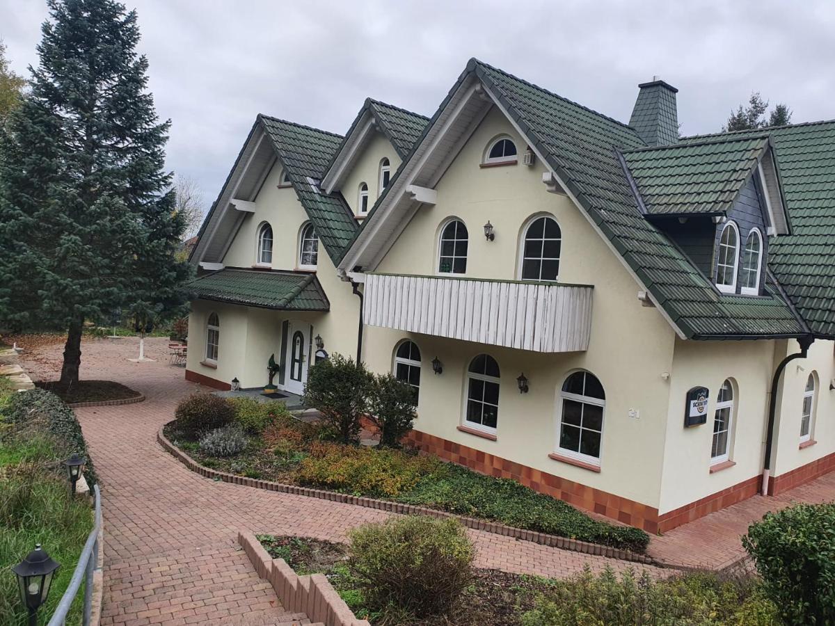 Hotel Und Restaurant Gruner Hahn Elsenfeld Exterior photo
